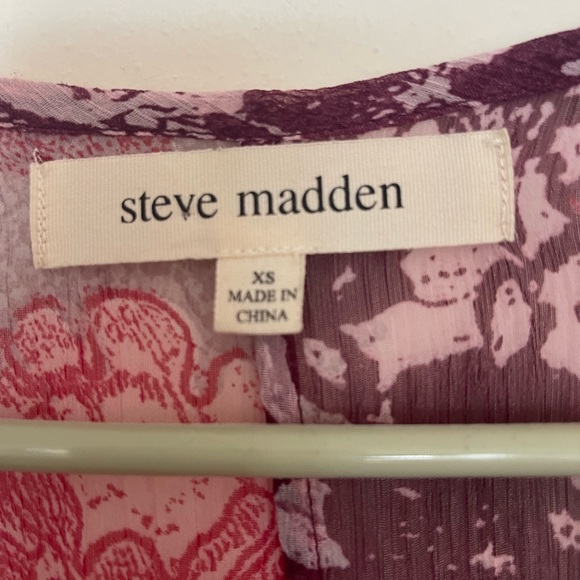 Top - Picture 2 of 3